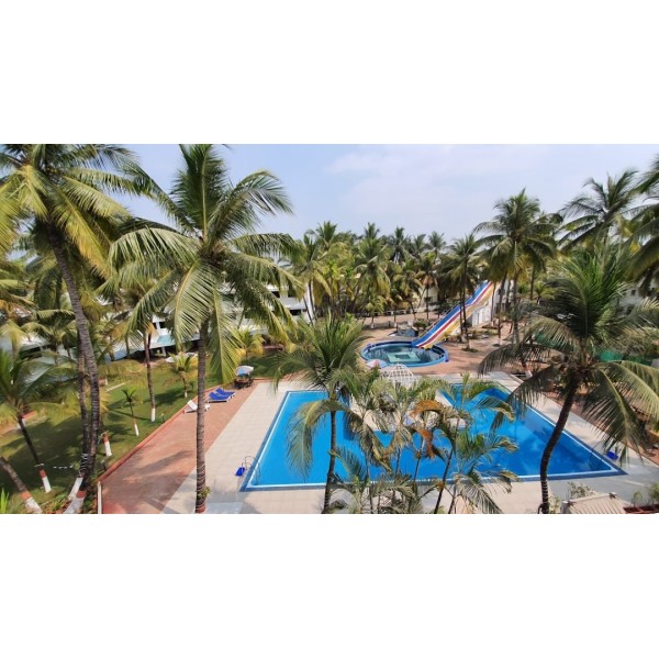 Coconut Ivy Resort & Spa