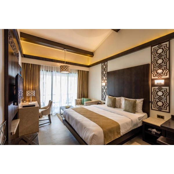 Silver Waves Resort & Spa