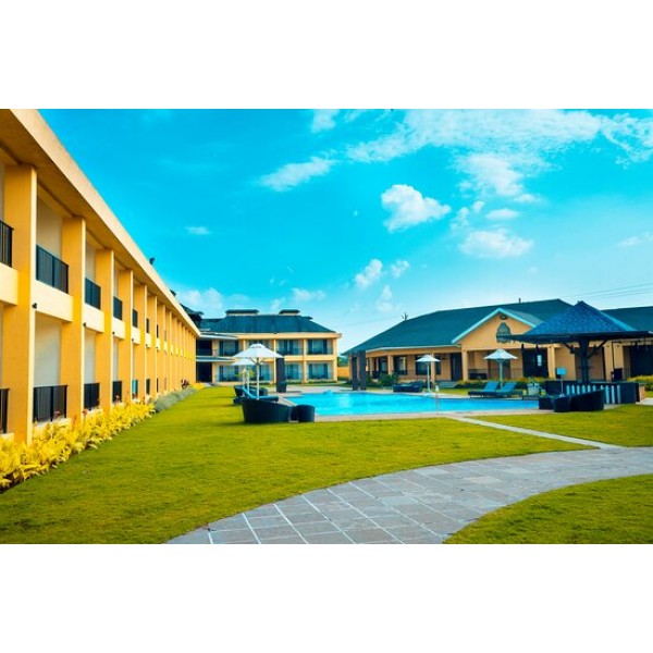 Tropical Retreat Spa & Resort